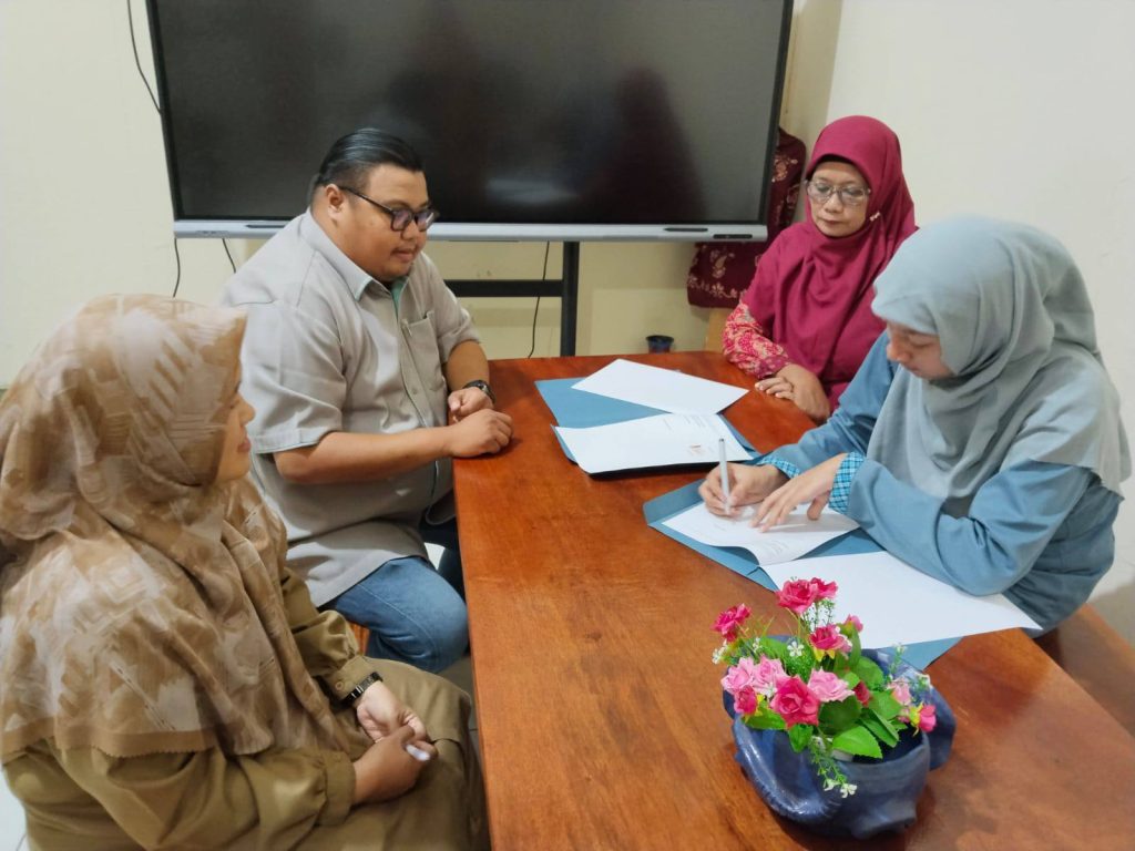 Siswa DKV SMK Kembali Dilirik Industri: Tarina Budiono Resmi Direkrut GaleryQoe Studio Photo