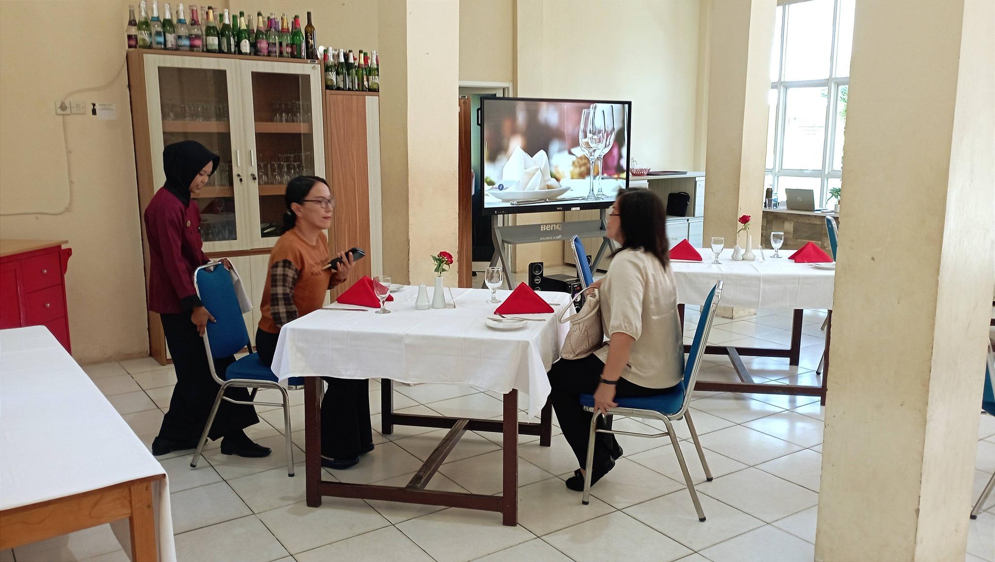 Kuliner Skema Restaurant Service