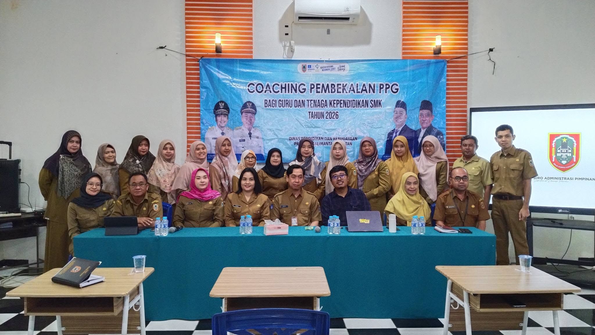 Foto Bersama Seluruh Peserta Coaching PPG