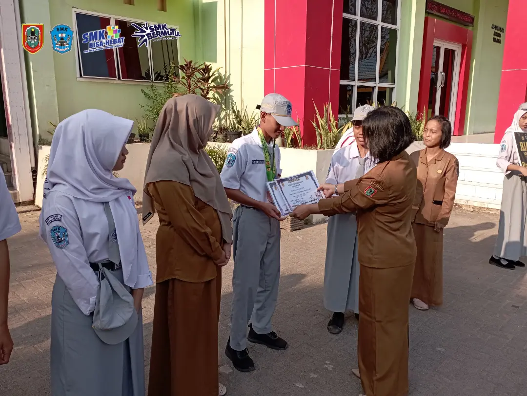 Penyerahan Sertifikat Juara Fotografi DP3APMB2KB