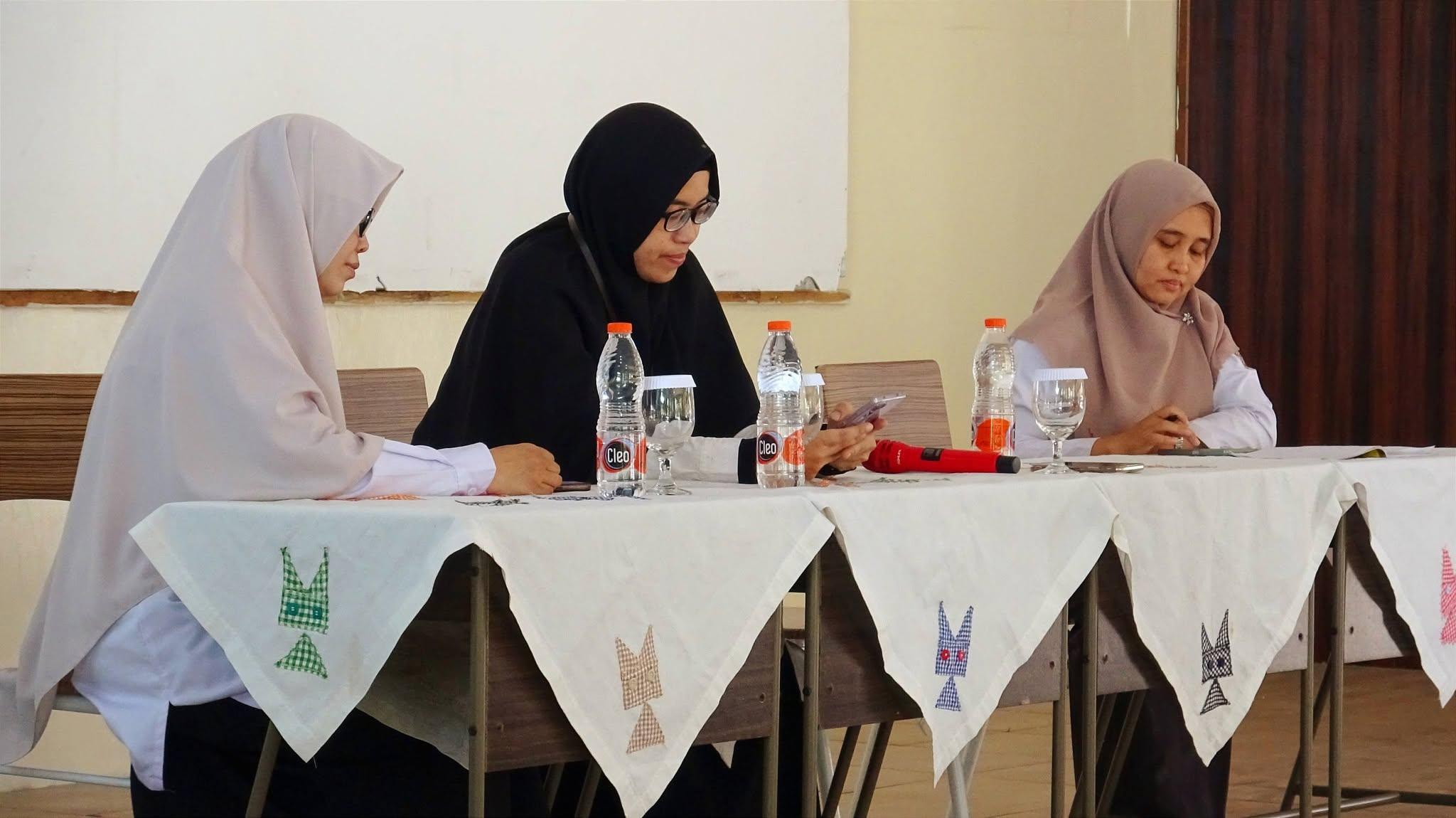 Kaprodi Kuliner dan jajaran guru produktif mendampingi acara