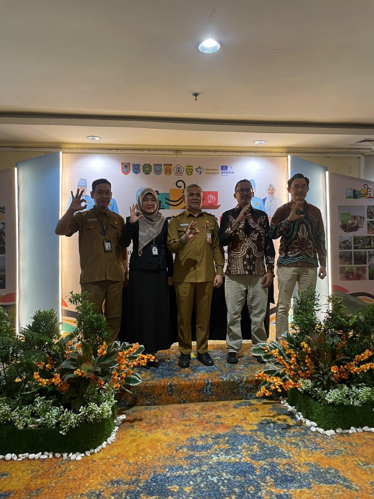 Foto Bersama Pimpinan Institusi Mitra