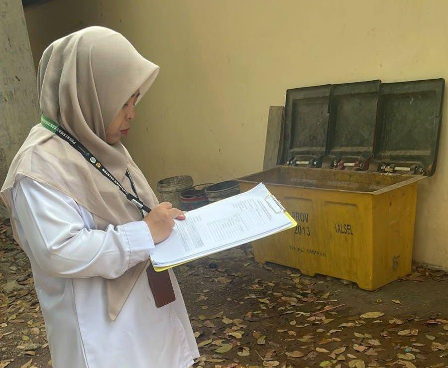 Pemeriksaan Tempat Penampungan Sampah